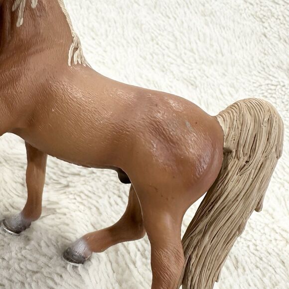 Schleich Tennessee Walker Palomino 5" Horse Figure Retired 2007 Stallion Brown - Picture 2 of 6